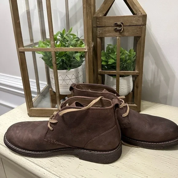 Crown and Ivy Men Boot size 10.5 - Picture 2 of 5